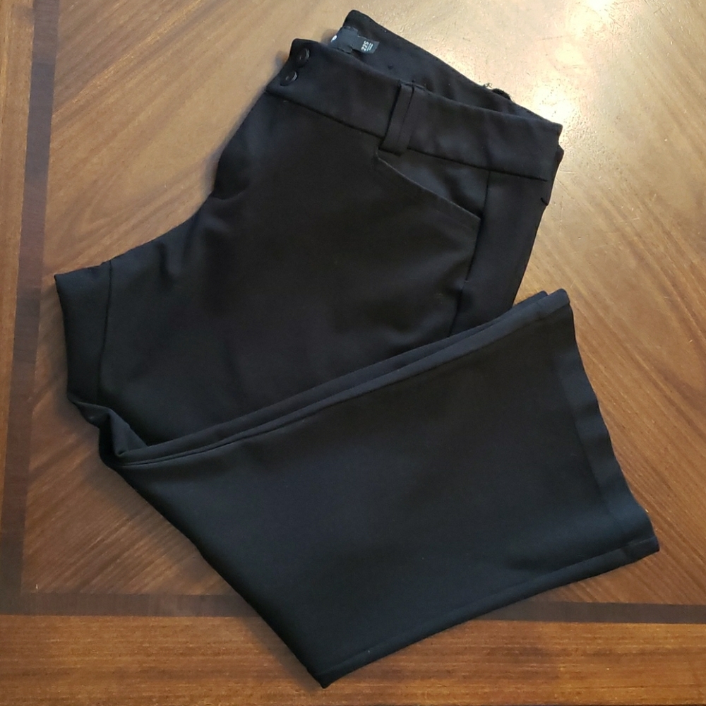 Torrid Black Slacks Soze 22S